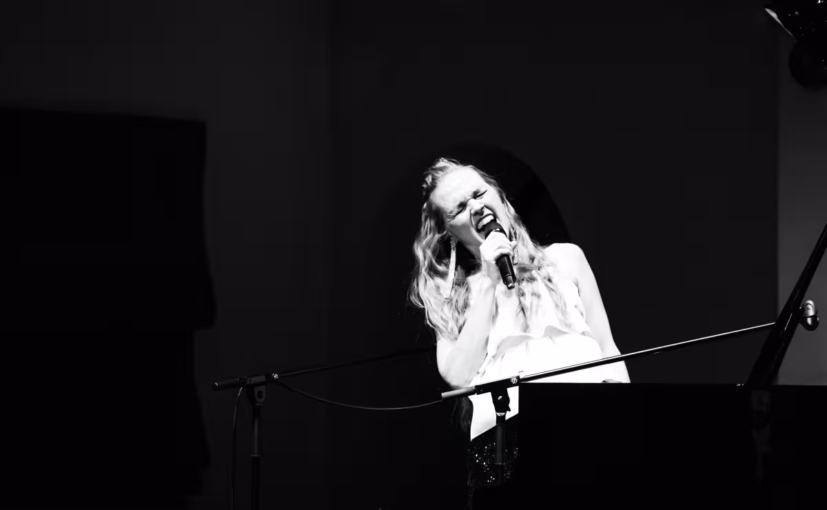 Kadri Voorand in duo with Mihkel M&auml;lgand feat Puuluup