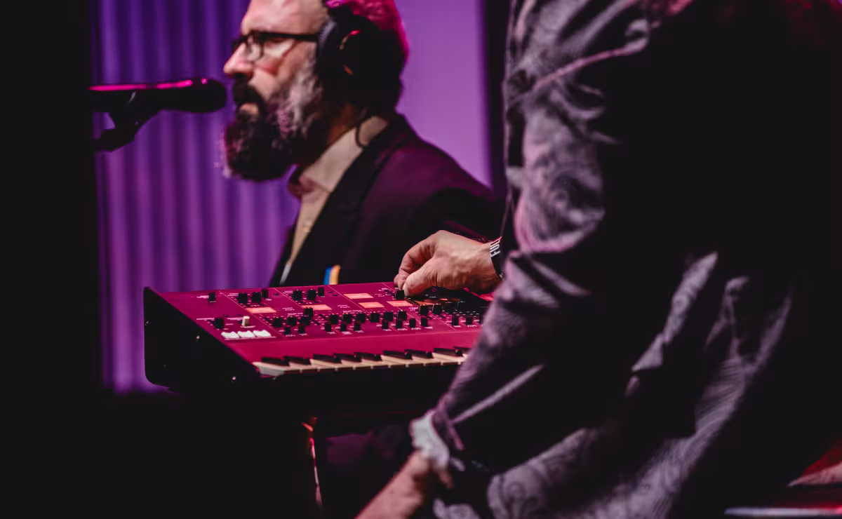 Kadri Voorand in duo with Mihkel M&auml;lgand feat Puuluup