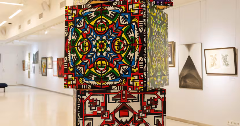 N&auml;itus "Kuldav&auml;&auml;rt kunst"